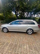 Toyota Avensis T25 - Toyota Avensis: Kombi, T25