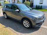 Volkswagen Tiguan Allspace 2.0 TDI SCR 140kW DSG 4MO Leder - VW Tiguan Allspace Gebrauchtwagen in Köln