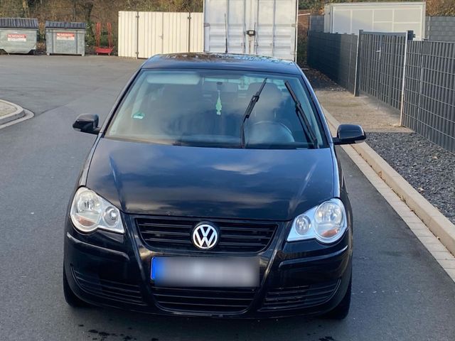 Volkswagen Vw Polo 1.2 aus 2007  TÜV bis 09.2025.  24...