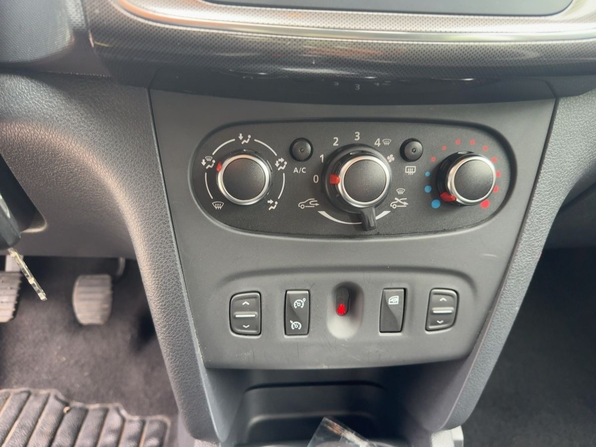 Fahrzeugabbildung Dacia Sandero Stepway Prestige TCe 90