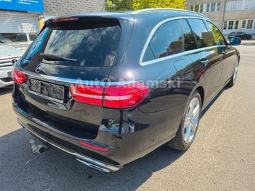 Mercedes E 200 - 6