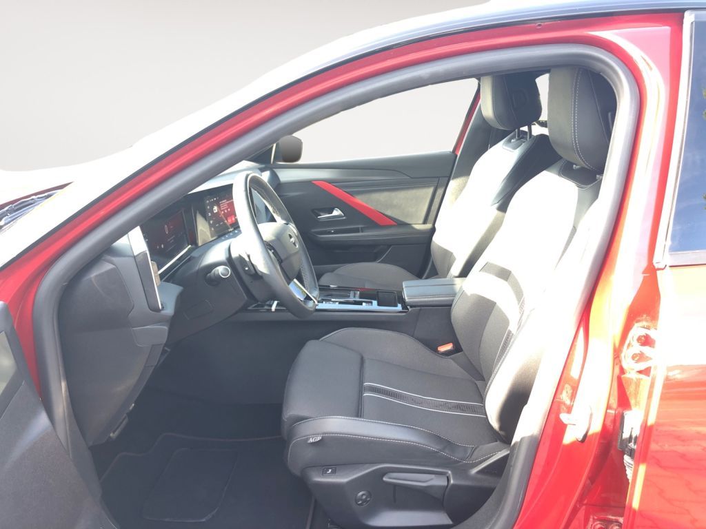 Fahrzeugabbildung Opel Astra Plug-In-Hybrid GS Line