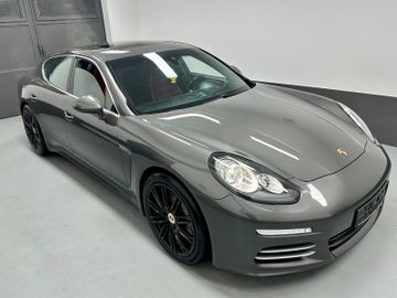 Porsche Panamera - 9