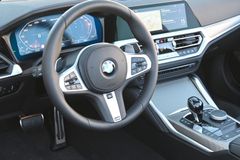 Fahrzeugabbildung BMW 4 Cabrio M440 i xDrive *360*HU*M-Paket*Laser*