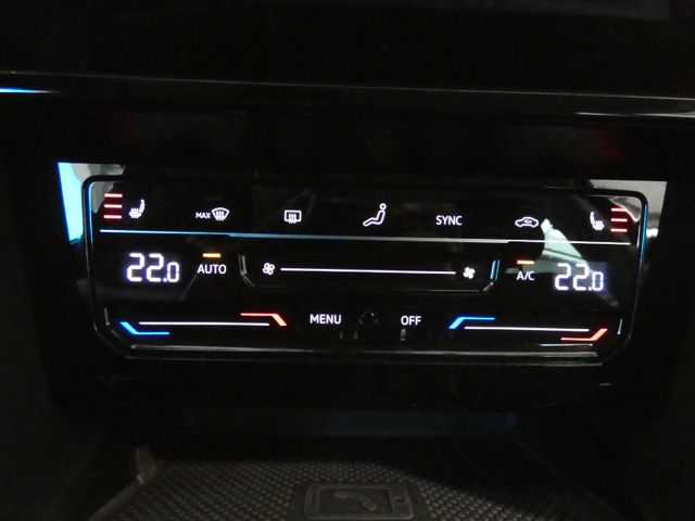 Passat Variant 1.5 TSI Business AHK SHZ ACC
