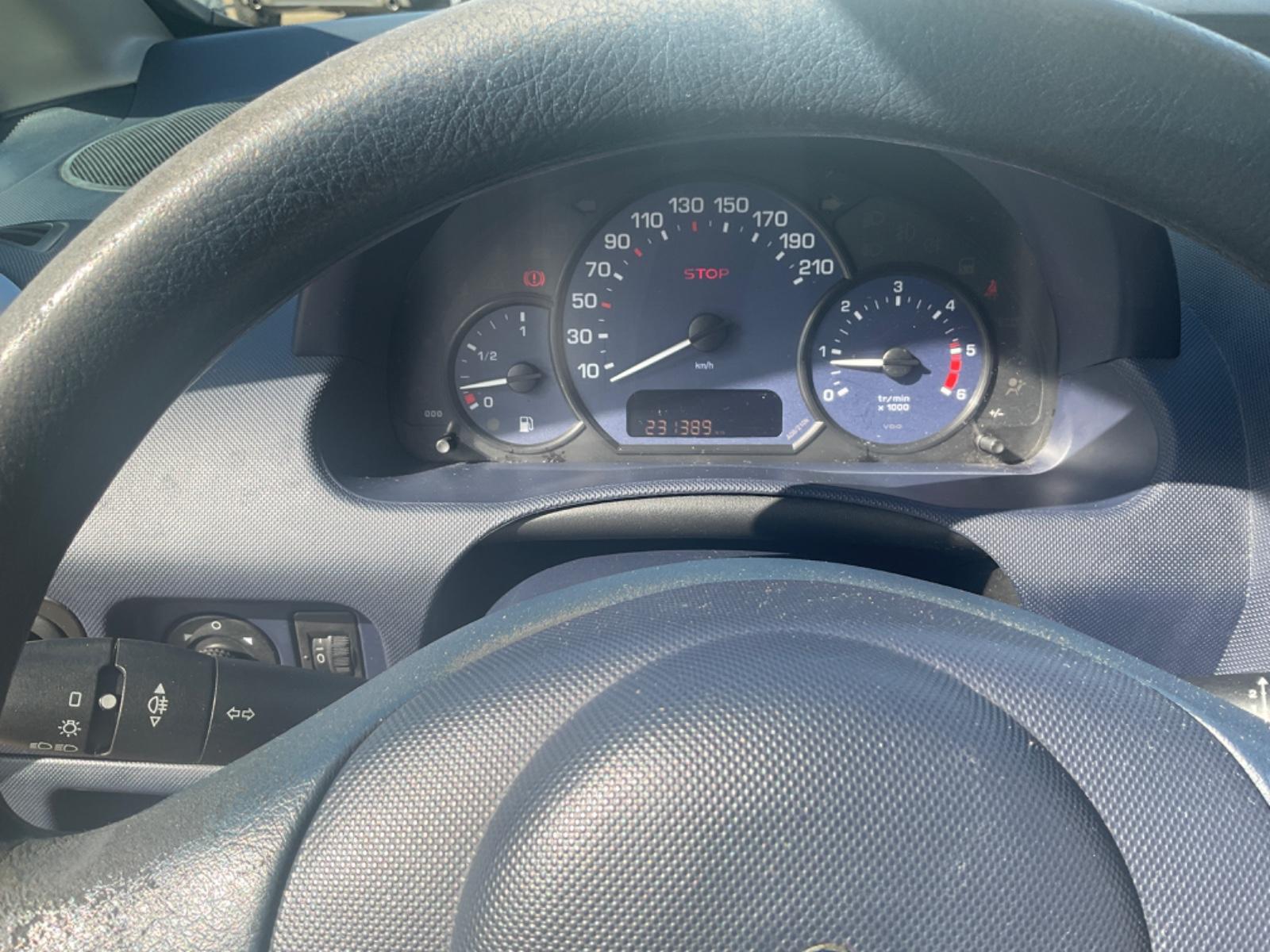 Peugeot 1007 2006 — photo 9