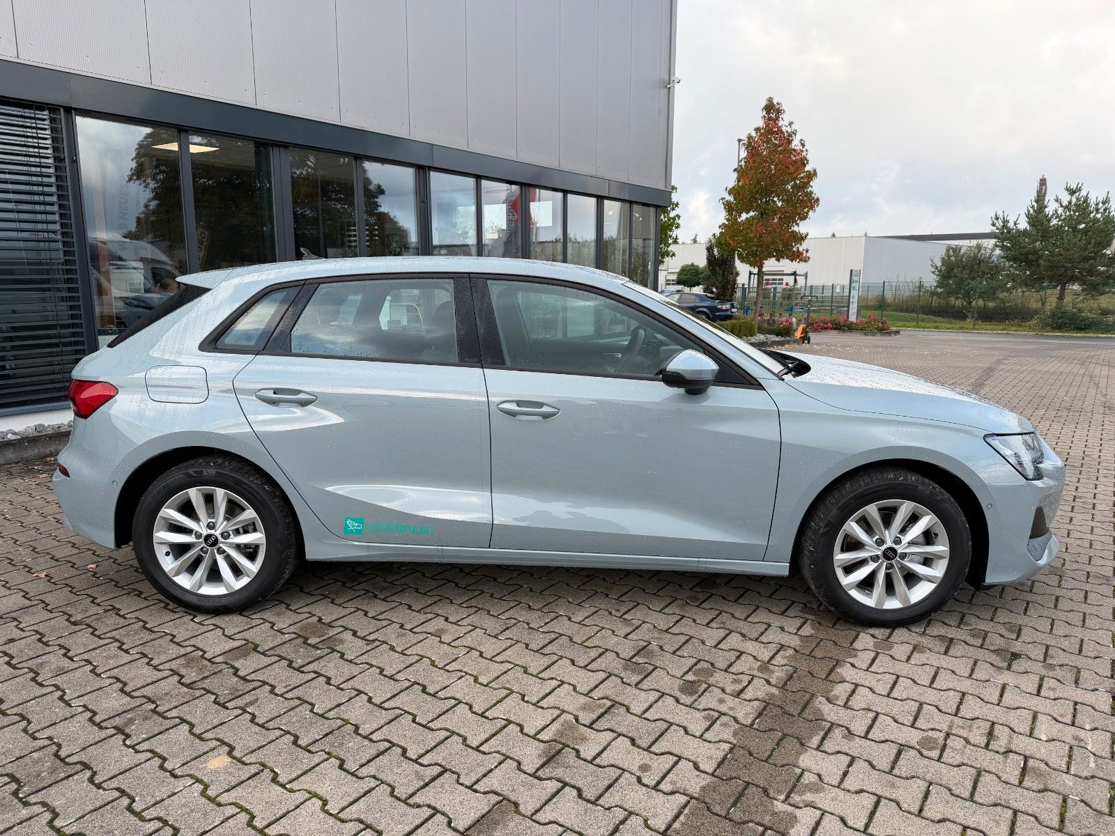 Fahrzeugabbildung Audi A3 Sportback 35 TFSI S Tronic LED