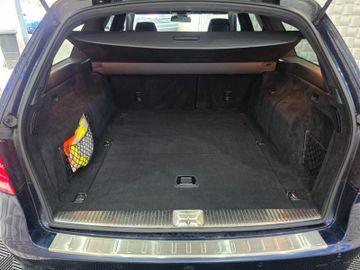 Mercedes E 200 - 12