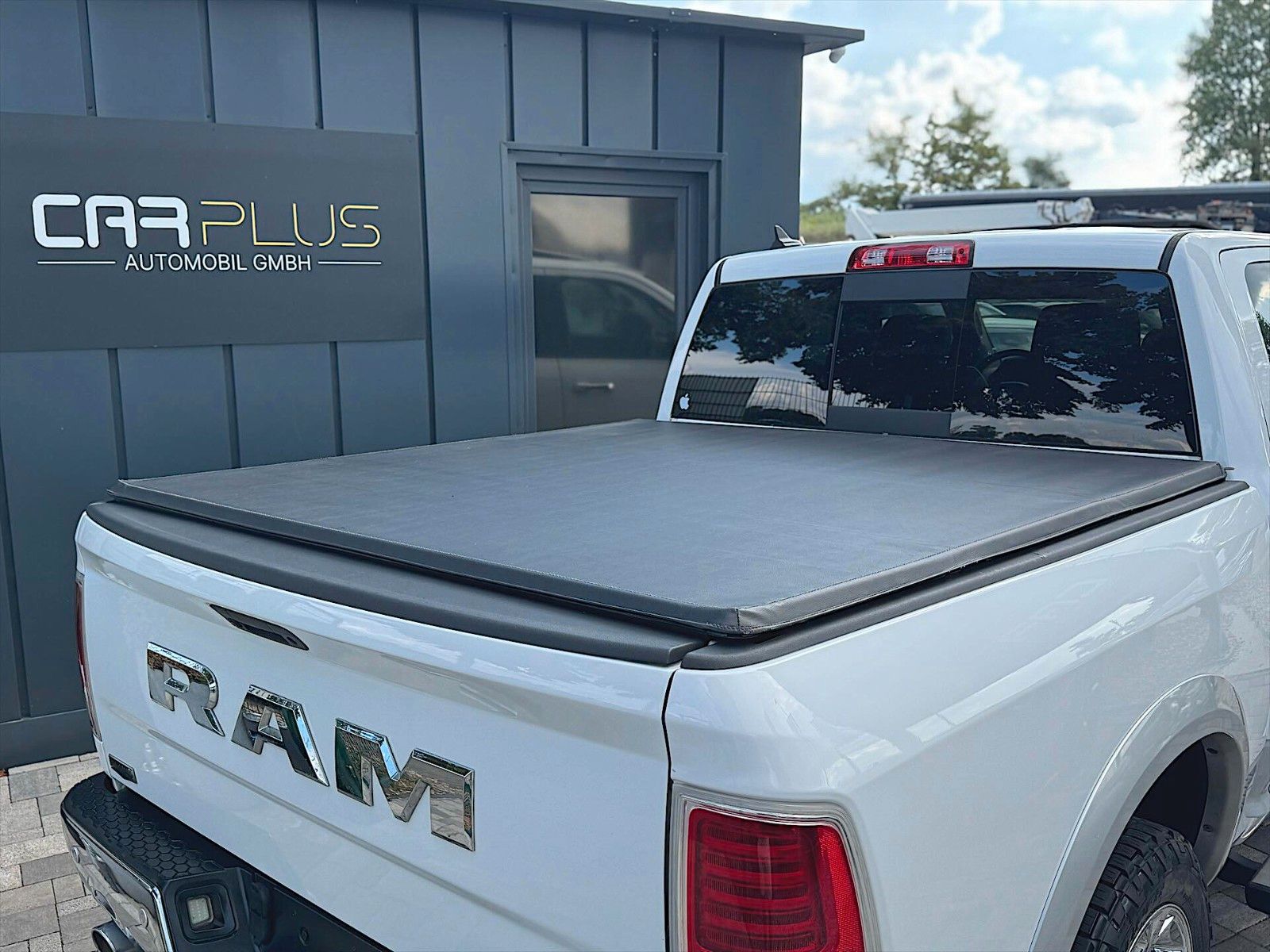 Fahrzeugabbildung Dodge RAM 5.7 V8 HEMI LARAMIE CrewCab 4x4 LPG  PRINS