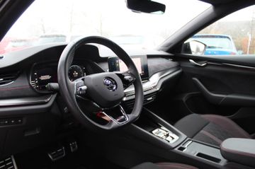 Fahrzeugabbildung SKODA Octavia Combi RS First Edition Pano ACC Memory