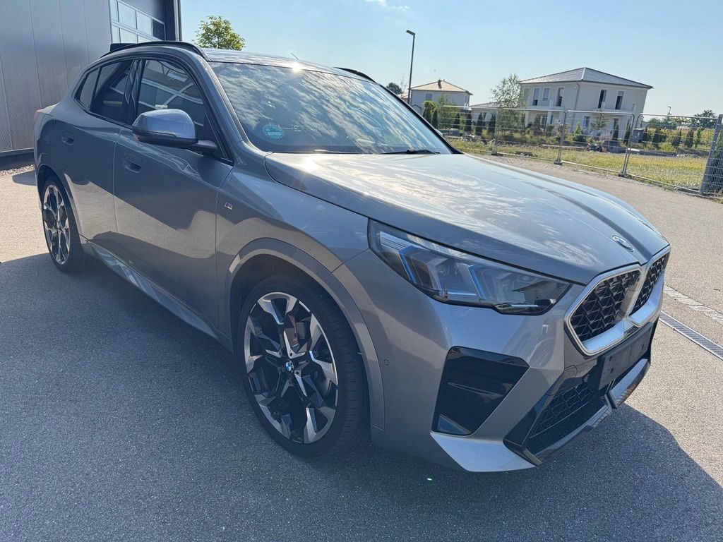 Image of BMW X2