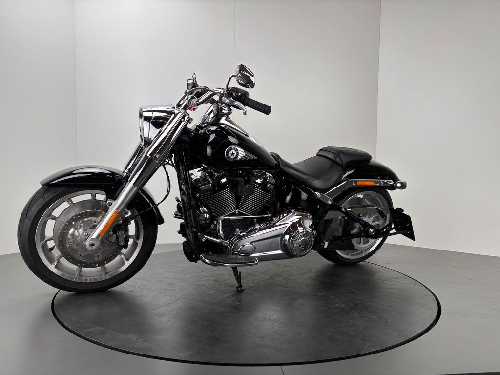 Fahrzeugabbildung Harley-Davidson FAT BOY 117 *JEKILL&HYDE *SEITL. KENNZEICHEN