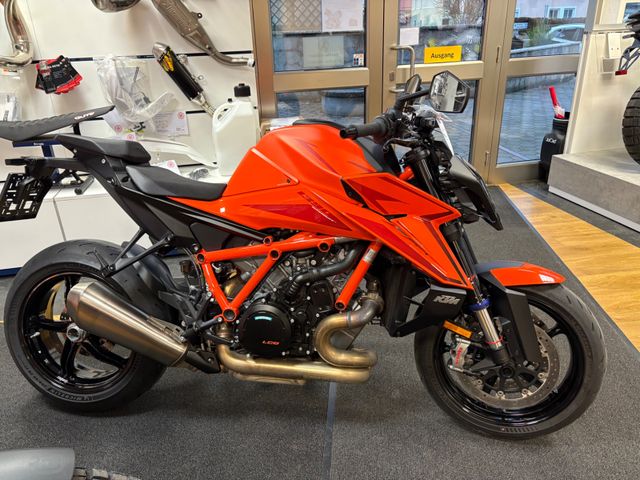 KTM 1390 Super Duke R  EVO inkl Techpack!