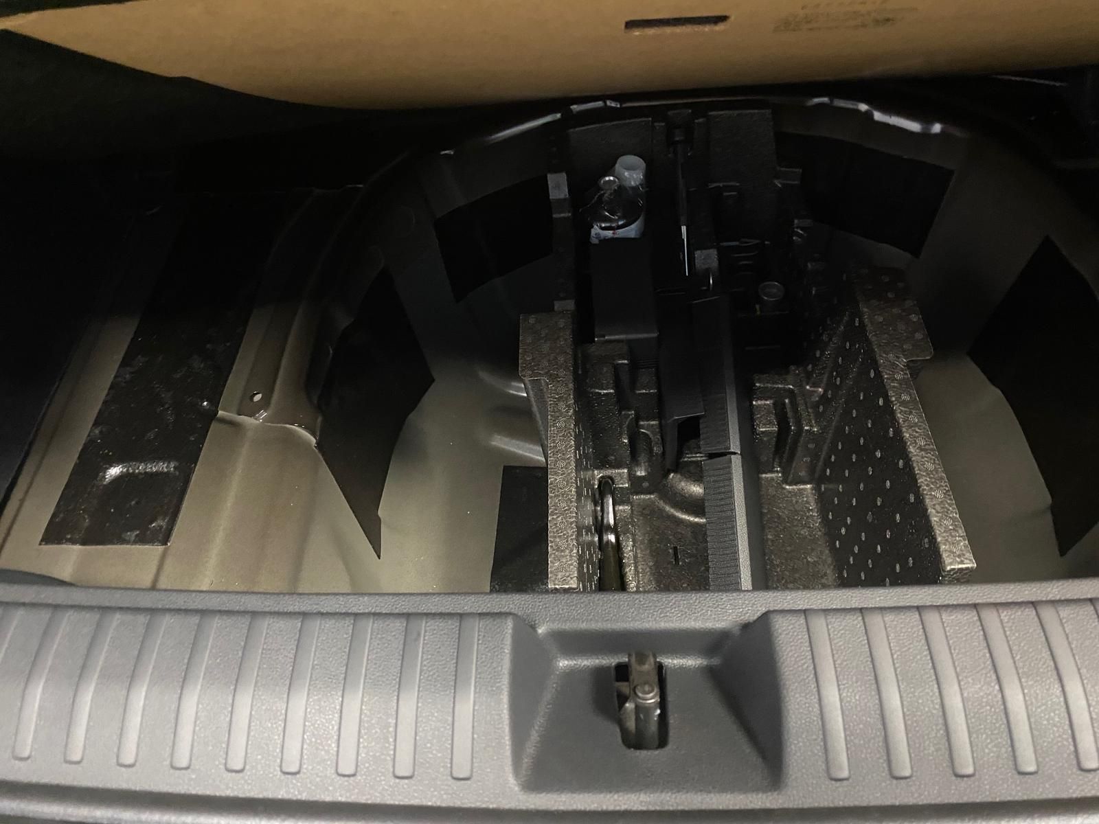 Fahrzeugabbildung SKODA Kamiq 1.5 TSI DSG Monte Carlo+MATRIX+PANO+5J GAR