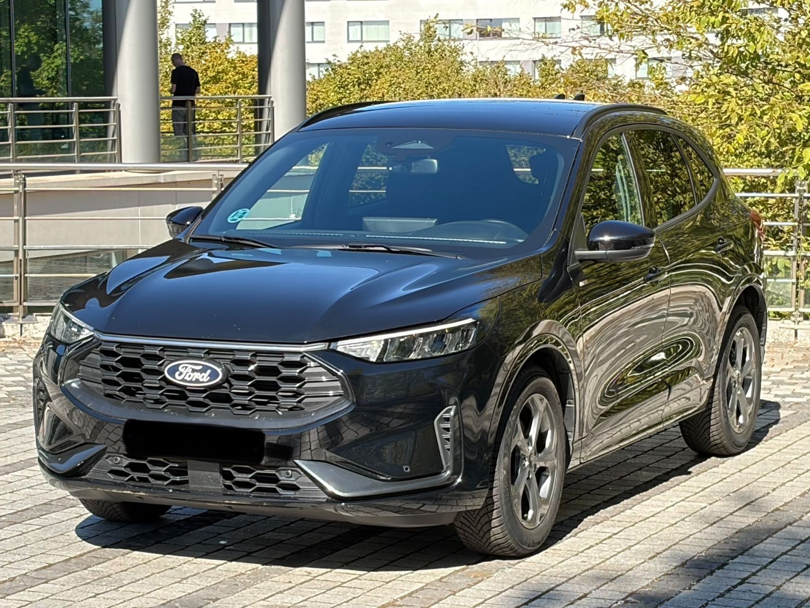 Ford Kuga ST-Line 1,5 Benzin 150ps Navi Caméra Led