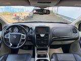 Lancia Voyager 2.8 Multijet 16V Gold*TÜV neu*1.Hand*PDC - Lancia Voyager