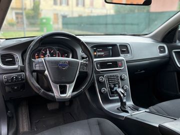 Volvo V60 - 8