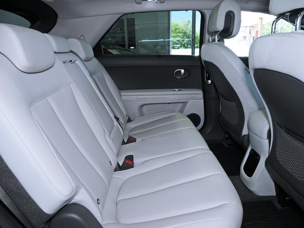 Fahrzeugabbildung Hyundai IONIQ 5 UNIQ ELEKTRO SHZ LHZ PANO NAVI KAMERA