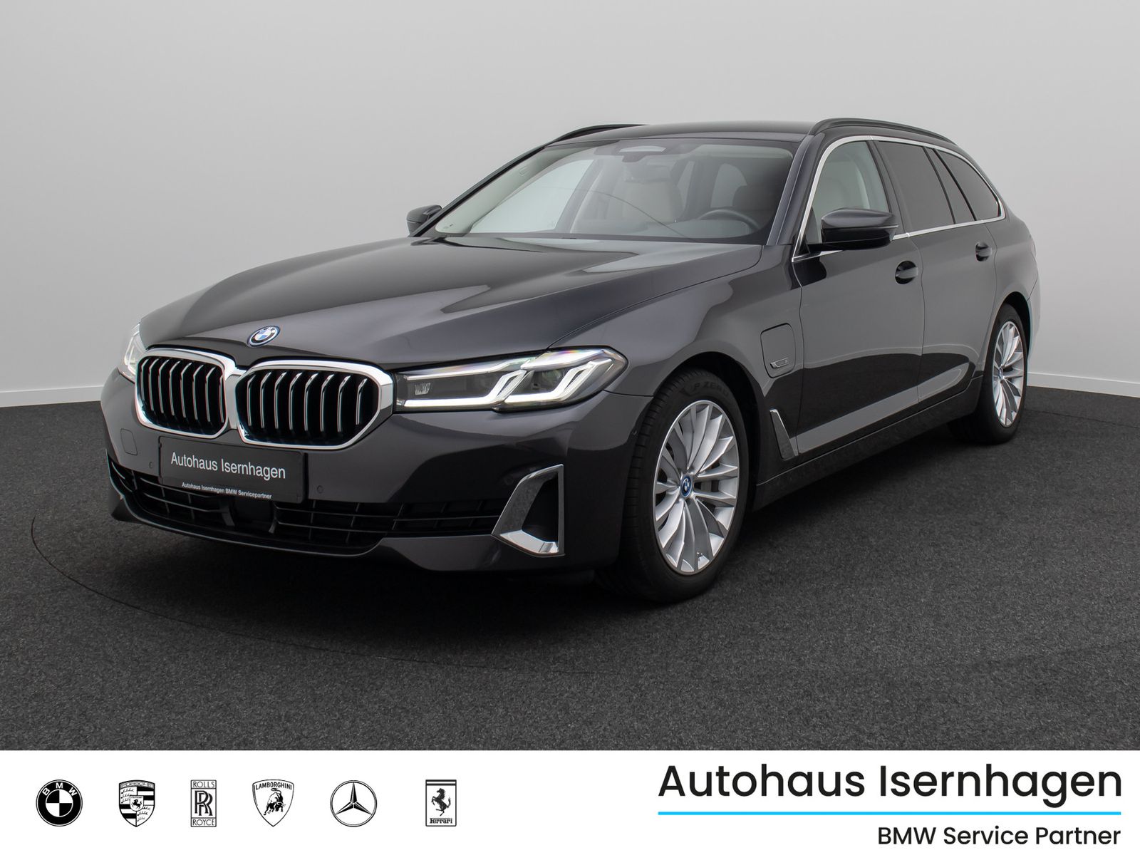 Fahrzeugabbildung BMW 530e Luxury Line DAB H/K 4xKlima Alarm AHK Sport