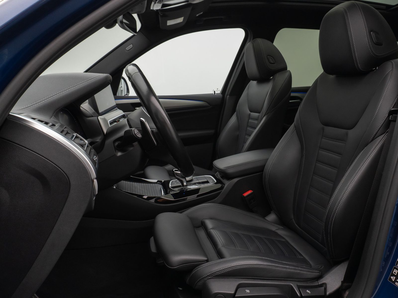 Fahrzeugabbildung BMW X3 xD20i M Sport Kamera Panorama DAB HiFi 20Zoll