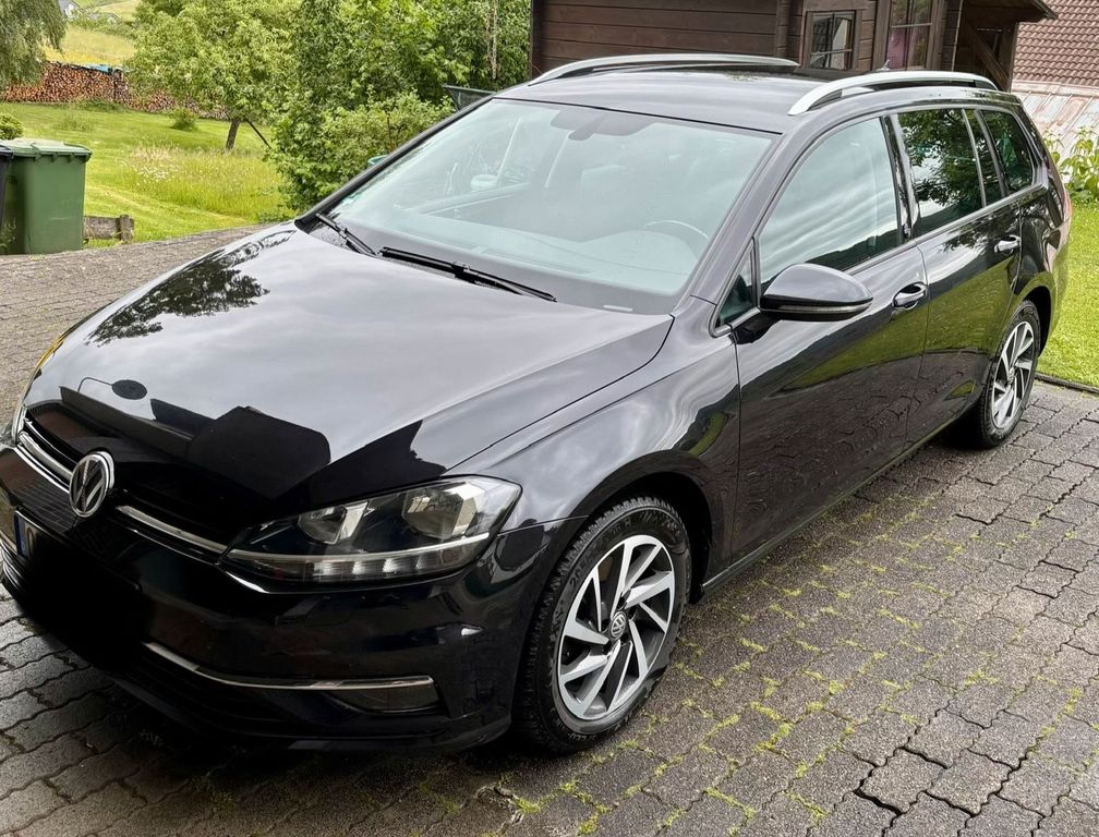 Image of Volkswagen Golf
