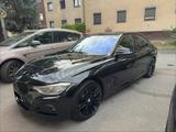 BMW 330d xdrive - BMW 330 aus 2013 mit Diesel-Antrieb: Limousine