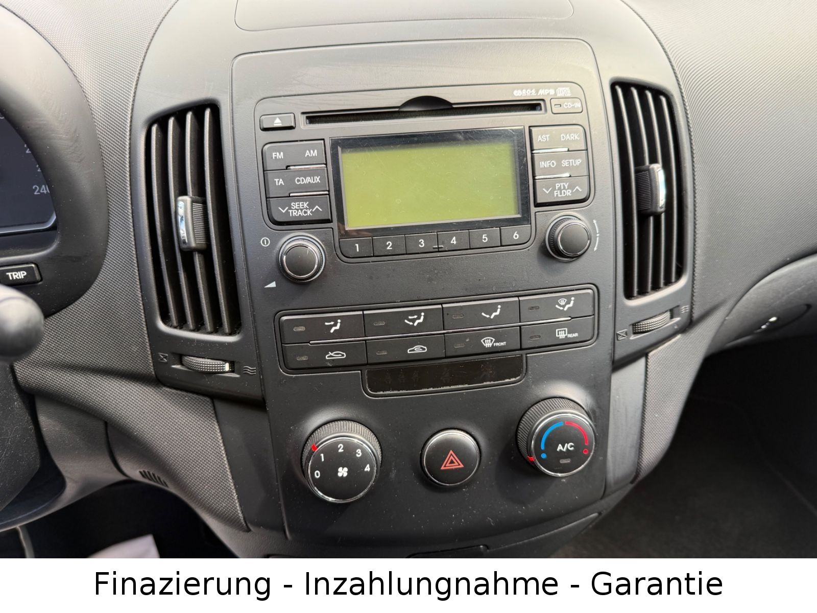 i30 Edition+*KLIMA*NUR-93.000-KM*2.HAND*5-TÜREN
