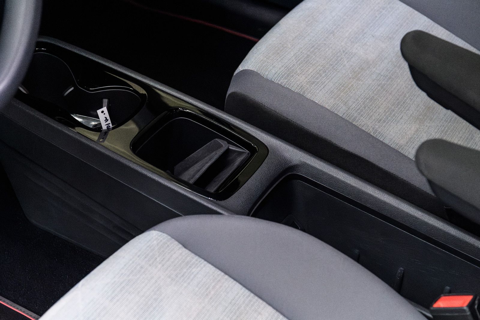 Fahrzeugabbildung Volkswagen ID.3 Pure Performance LED+NAVI+PDC+APP+GJ-REIFEN