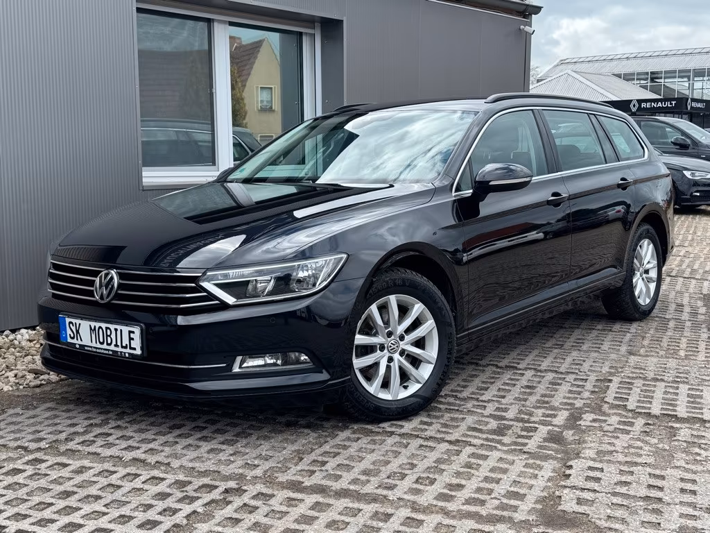 Volkswagen Passat Variant Comfortline ACC*NAVI*R-KAM*