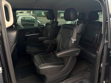 Mercedes V 250 - 9
