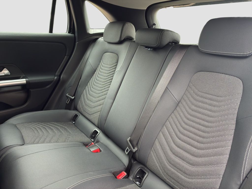 Fahrzeugabbildung Mercedes-Benz GLA 220 d 4M AHZV*M-BEAM*KAMERA*DAB*LENKRADHZG*