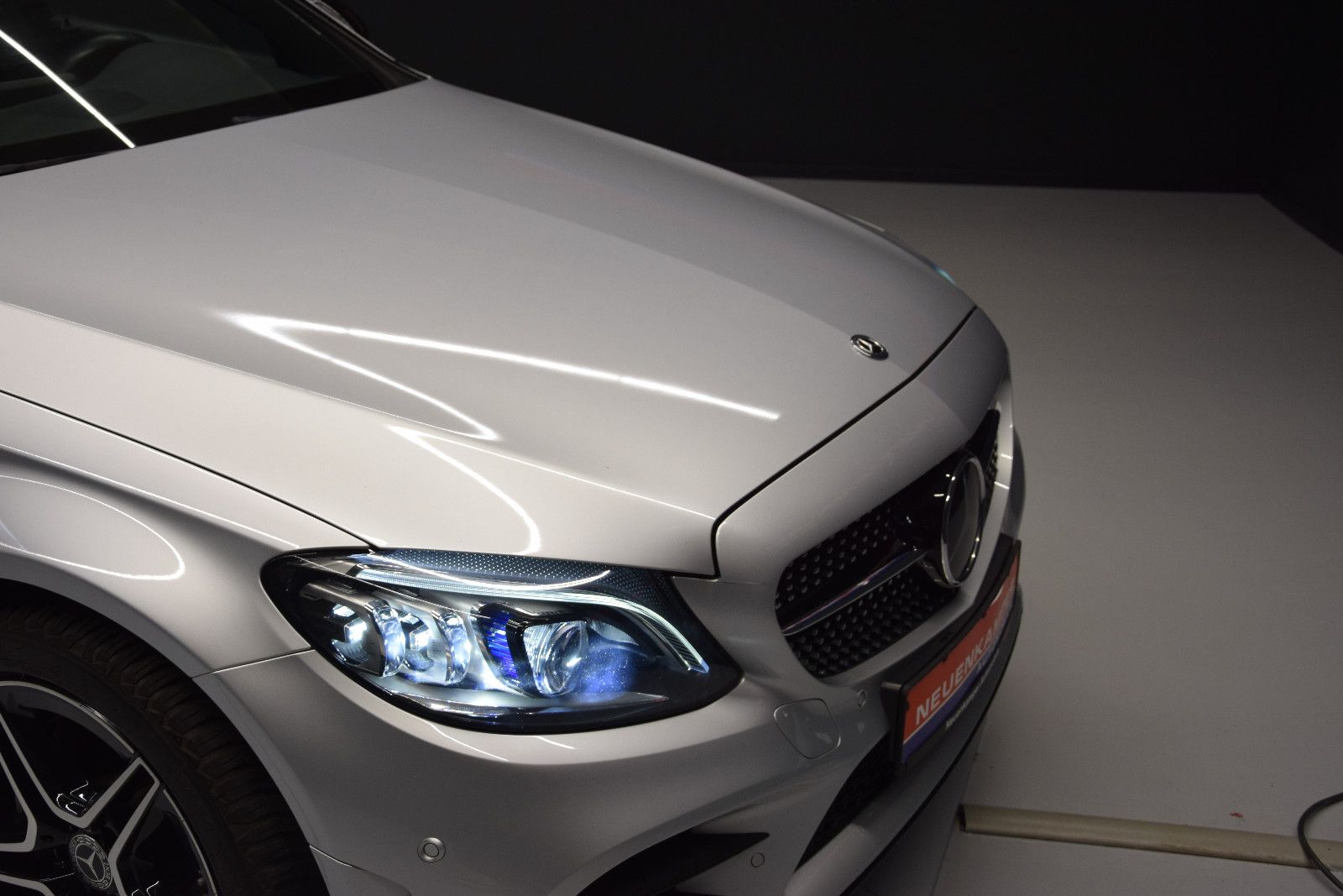 Fahrzeugabbildung Mercedes-Benz C 200 C T-Modell C 200 4Matic Vollleder ACC 360°