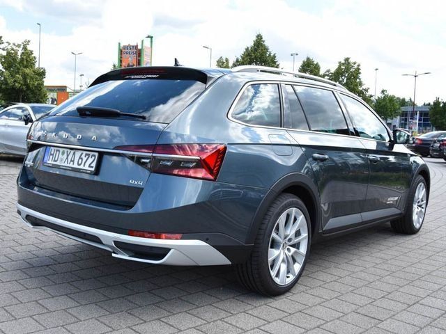 Fahrzeugabbildung SKODA Superb Combi Scout 2,0l TDI 147 kW 4x4 DSG + PDC