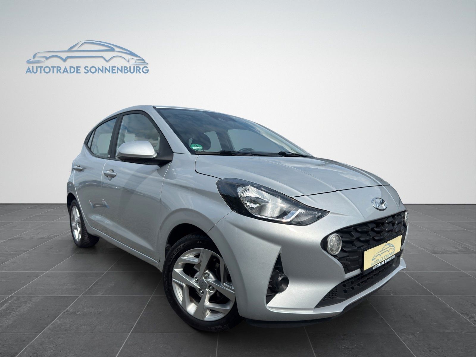 HYUNDAI i10