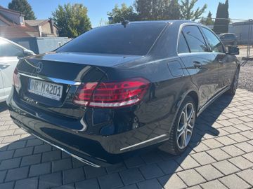 Mercedes E 200 - 5