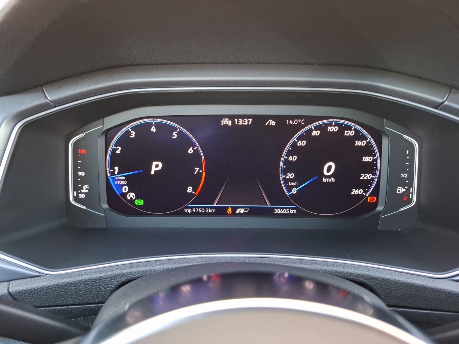 Fahrzeugabbildung Volkswagen T-Roc Cabriolet TSI R-line DSG LED AID ACC PDC S