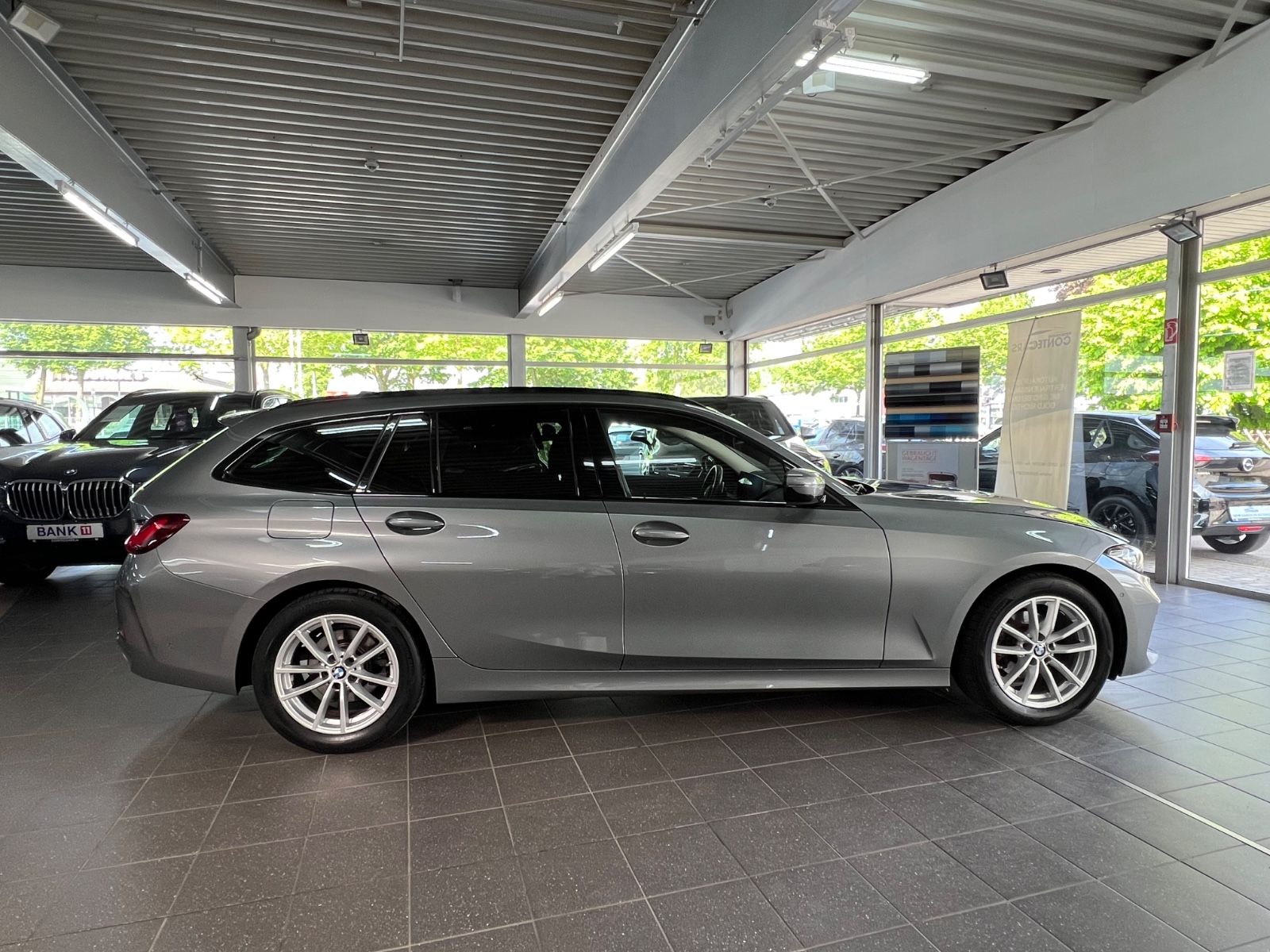 BMW 318d Touring HuD+Spur+HiFi+Park Assist+LED+uvm. foto 13