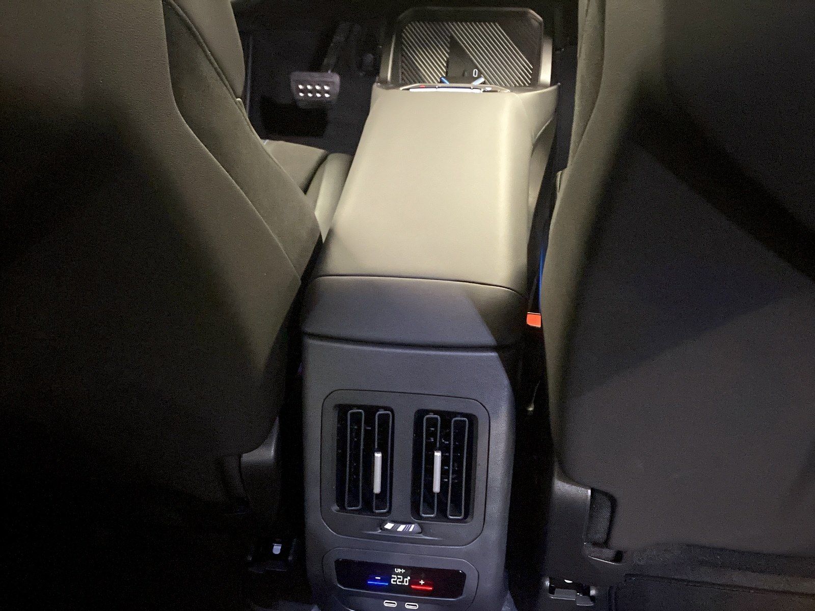 BMW iX3 - Bild 17