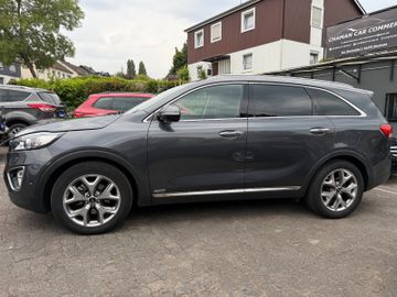 KIA Sorento - 4