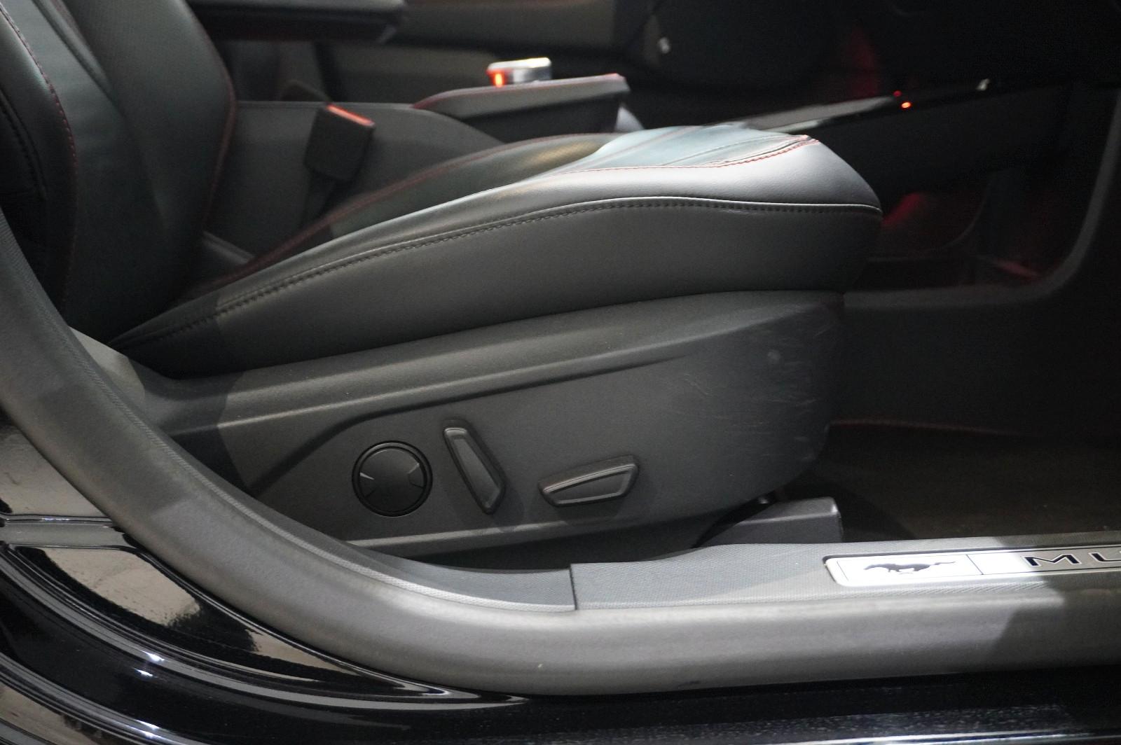 Ford Mustang Mach-E PREMIUM AWD 99KWH NAVI/360°/AHK