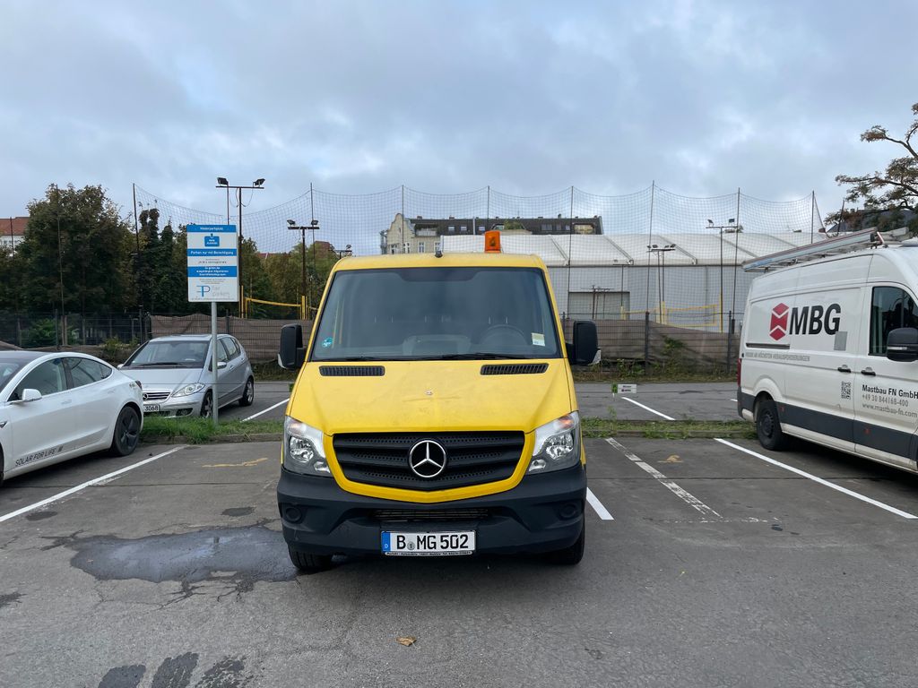 Image of Mercedes-Benz Sprinter