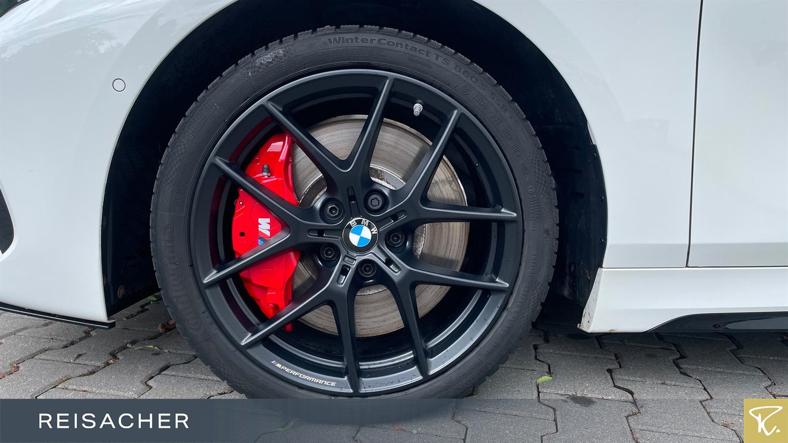 BMW M135 xDrive LCPro.HuD,RFK,Pano,M-Sitze