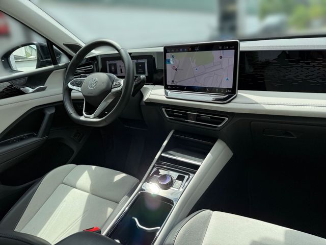 Tiguan 1.5 TSI DSG ELEGANCE LED+KAMERA+AHK+PDC+A