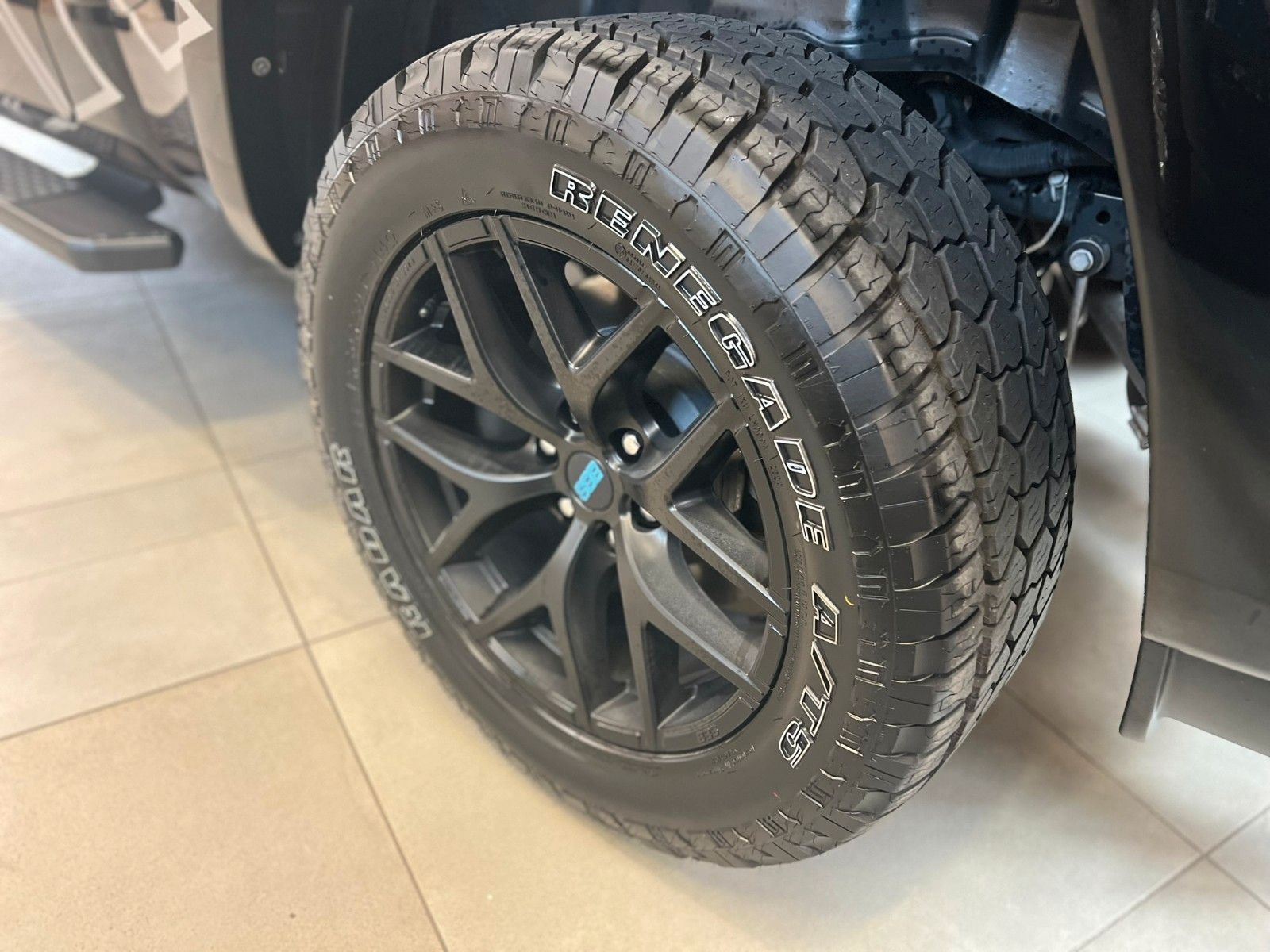 Fahrzeugabbildung Dodge RAM 1500 Laramie Sport MY25.LPG-Hard Top-BBS-NAP