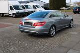 Mercedes-Benz E 200 E Coupe E 200 CGI BlueEfficiency - : Coupe, Silber