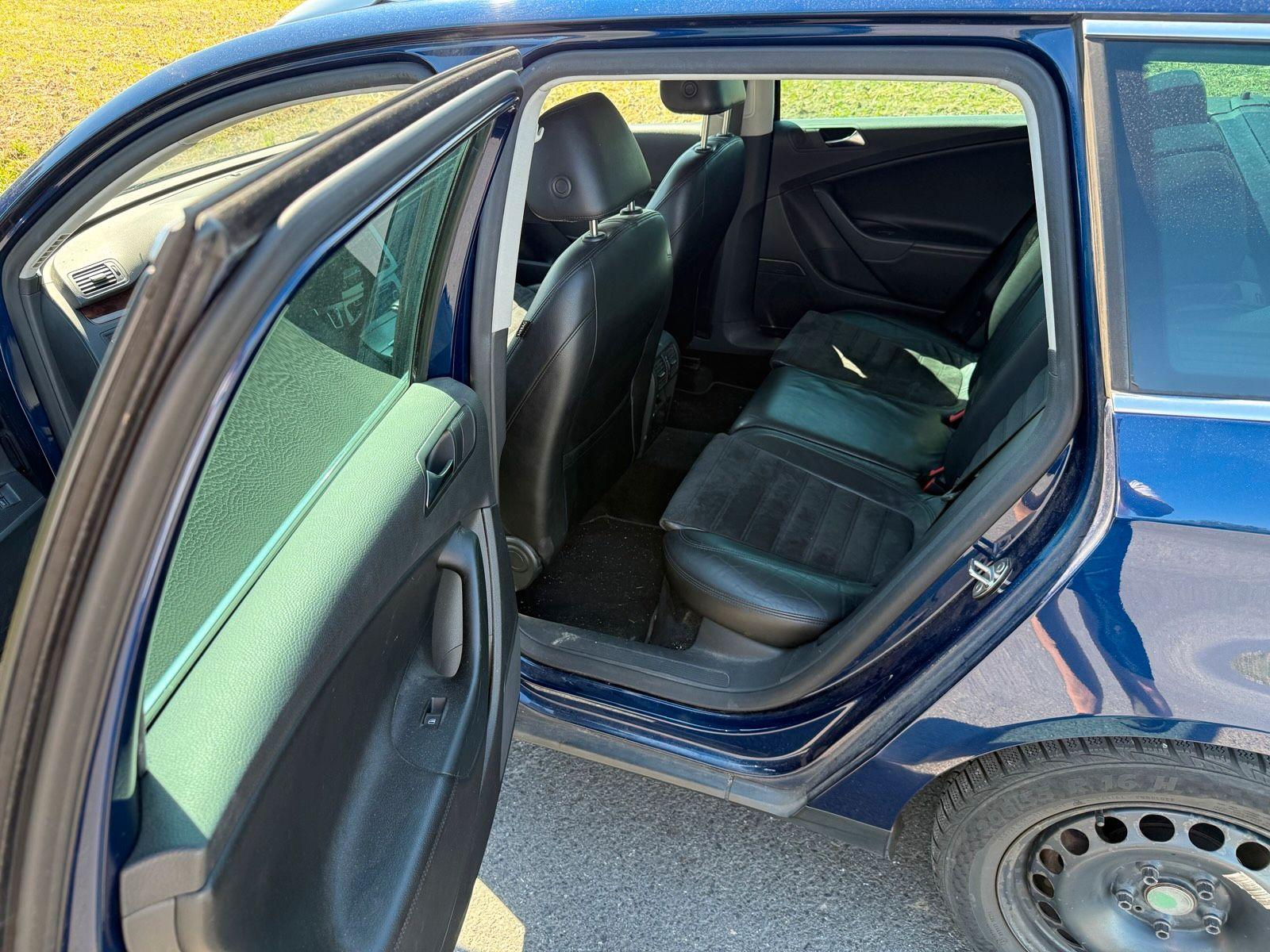 Volkswagen  2010 — photo 10