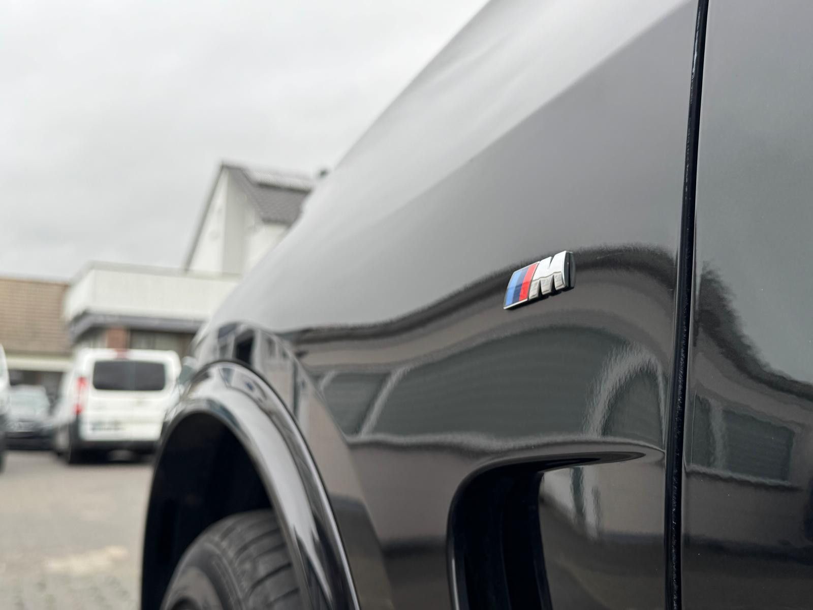 Fahrzeugabbildung BMW X5 xDrive 30 d M-Paket LED+NAVI+LEDER+MEMO+VIRTU