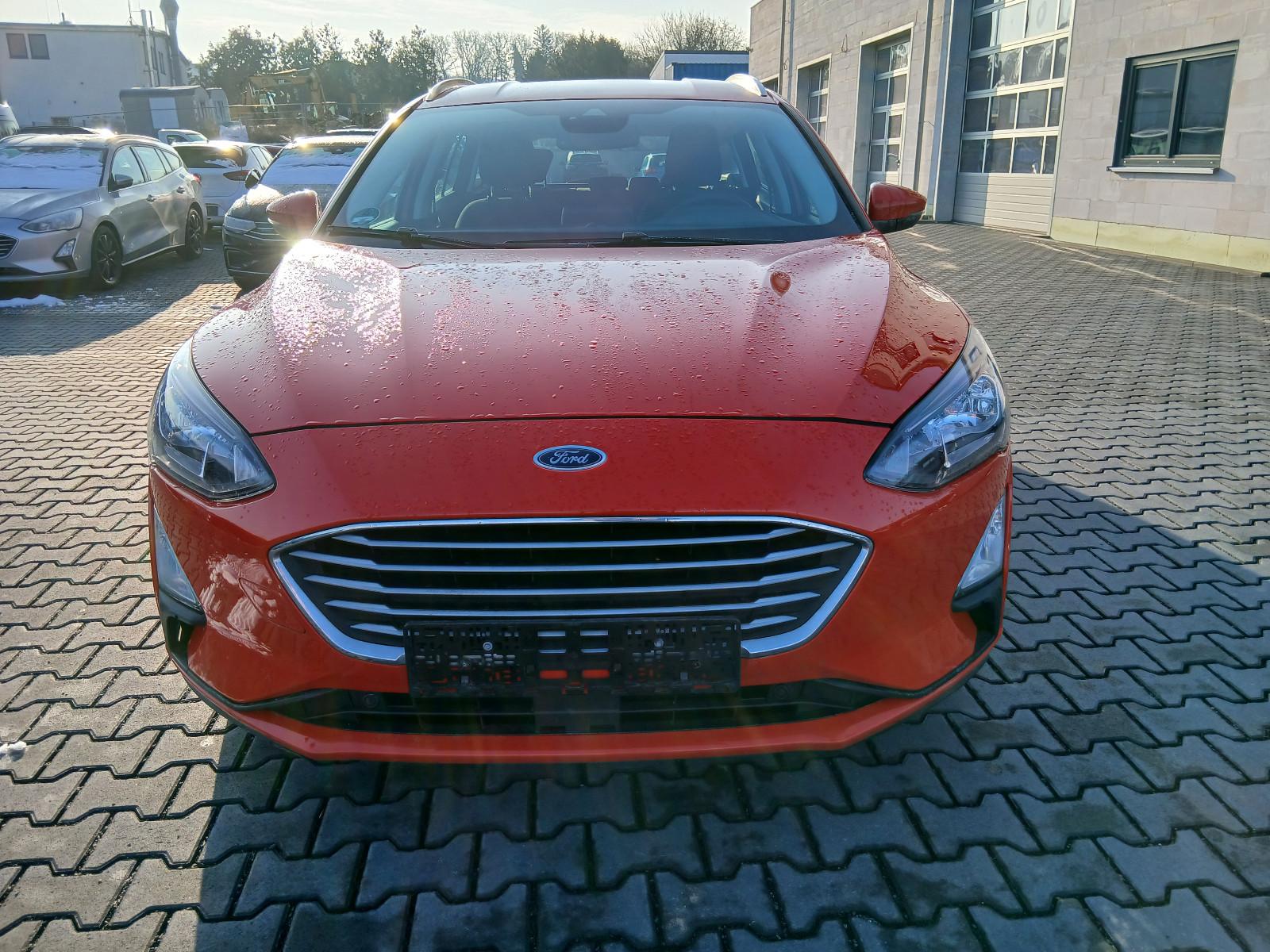 Ford Focus Turnier Cool & Connect, LED, ab 89€ mtl.