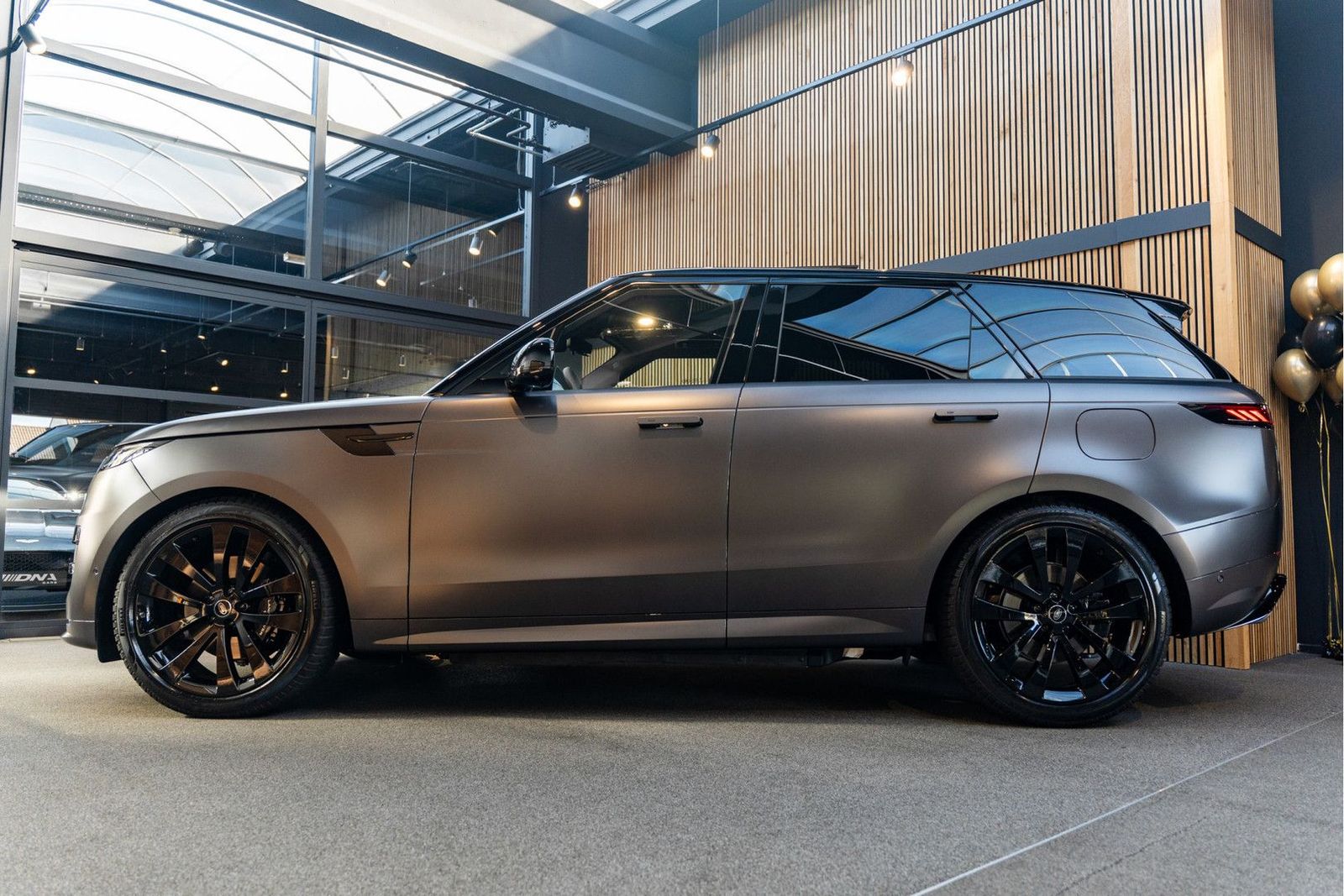 Land Rover Range Rover Sport P460e HSE PPF Matte Meridian 3 imagem 3