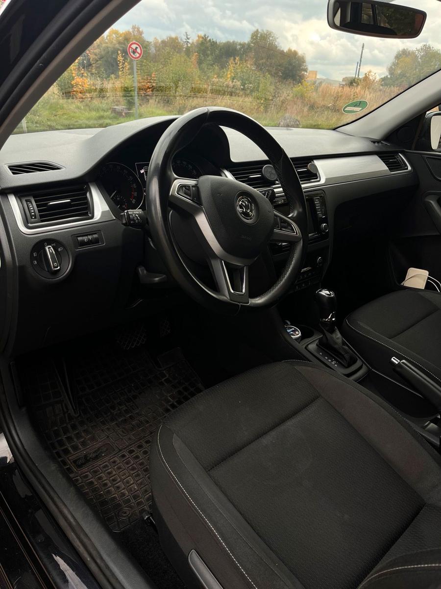 Skoda Rapid 2015 — двигун 90 HP (66kW)